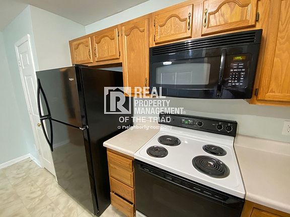 3rd image of 5012 E Lawndale Dr