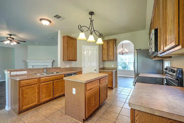 138 Justin Leonard Dr — Photo 5