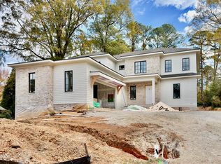 1718 Piccadilly Ln, Raleigh, NC 27608