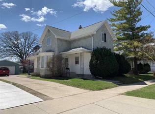 417 W 11th Ave, Oshkosh, WI 54902