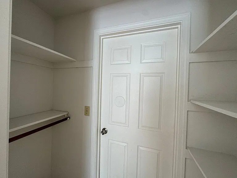 507 Banks Ave — Photo 18