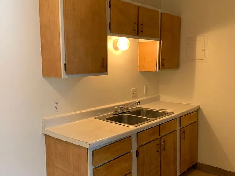 College Park Apartments — Photo 70