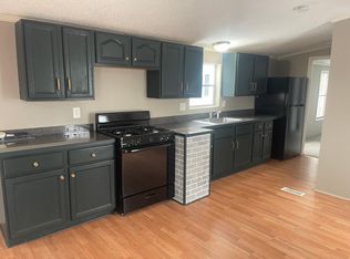 58 W Manor St, Oxford, MI 48371