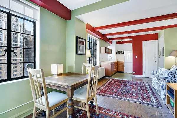 Sold by Anchor Associates | media 16