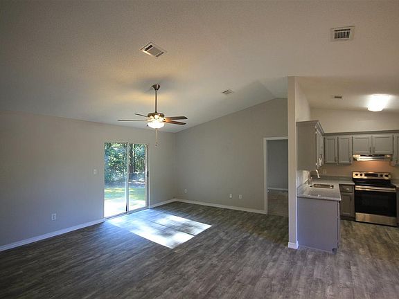 5th image of 5224 Saints Ln
