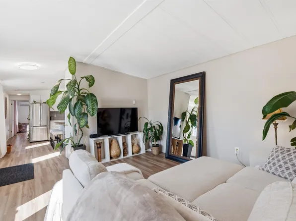 6 Alderwood Ct, Halifax, NS B3T 1B1