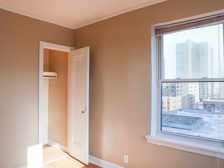 1062 W Rosemont Ave #704 — Photo 6
