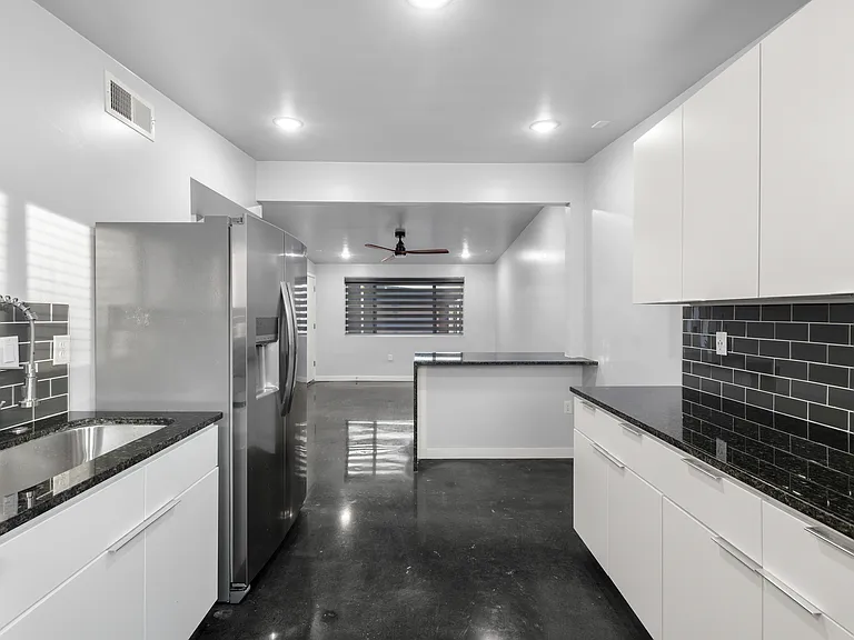 1621 Wyoming Ave #C — Photo 6