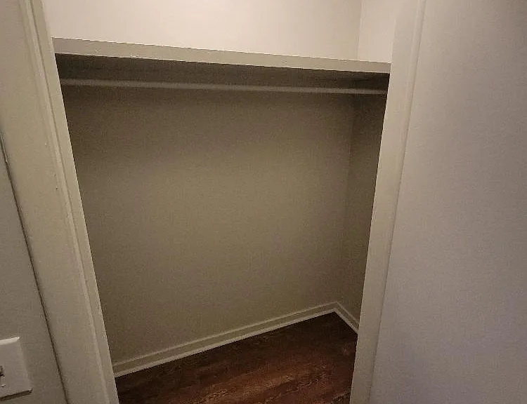 19 W Grady St #9 — Photo 18