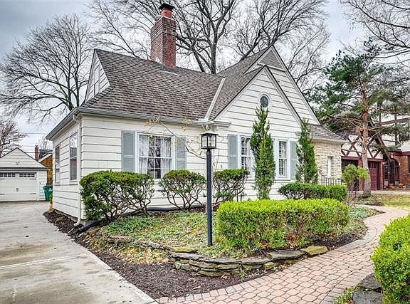 2nd image of 2209 W 50th St