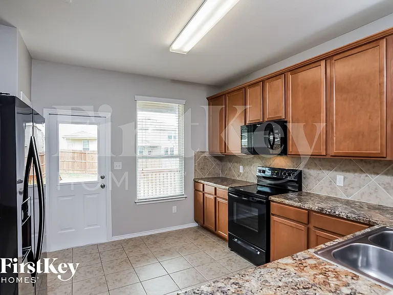 11726 Silver Fld — Photo 5