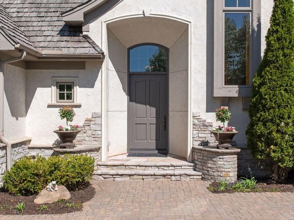 5024 Park Ter, Edina, MN 55436