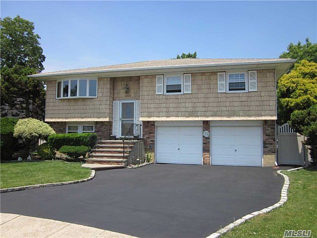1st image of 2026 Azalea Ct