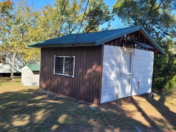 332 E Pine St, Eufaula, OK 74432