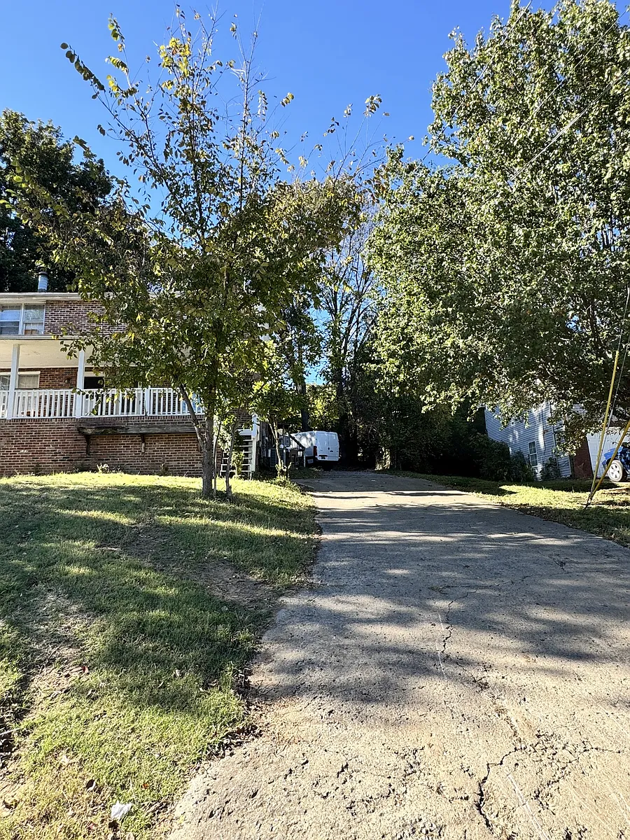 Building Photo - 329 Cedarcreek Dr #A