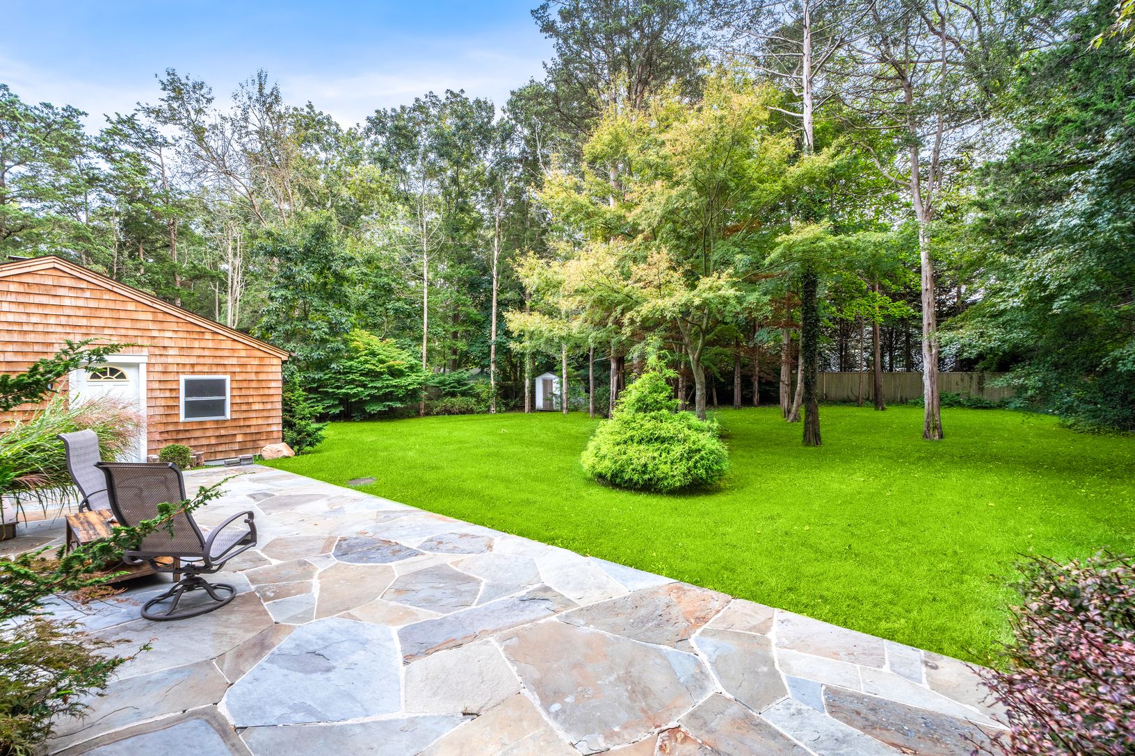  Separate garage with its' own basement