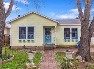 203 W Park St, Fredericksburg, TX 78624