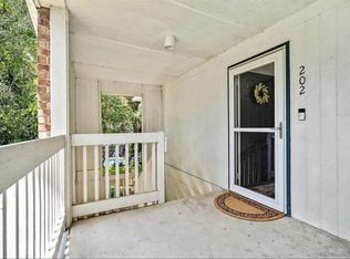 6050 Grelot Rd APT 202, Mobile, AL 36609