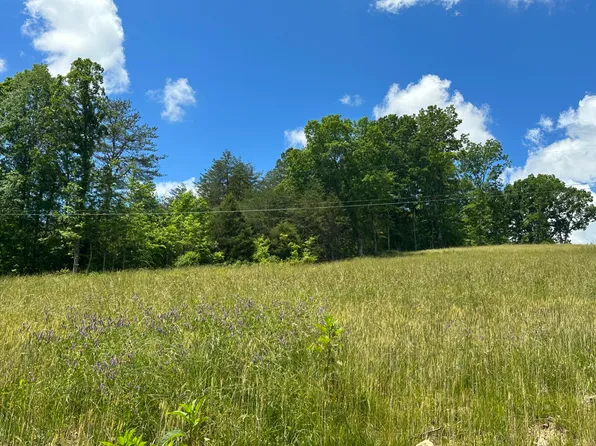 1800 Money Rd, East Bernstadt, KY 40729