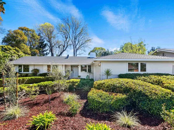 472 Fenway Dr, Walnut Creek, CA 94598