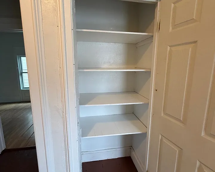 38 E Albany St — Photo 8