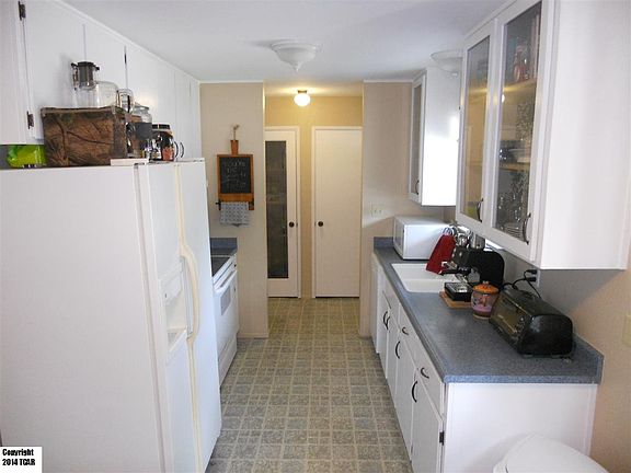 5th image of 10987 Derby Dr