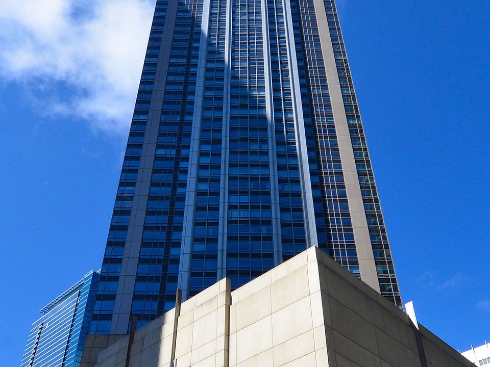 1st image of 512 N McClurg Ct APT 3302