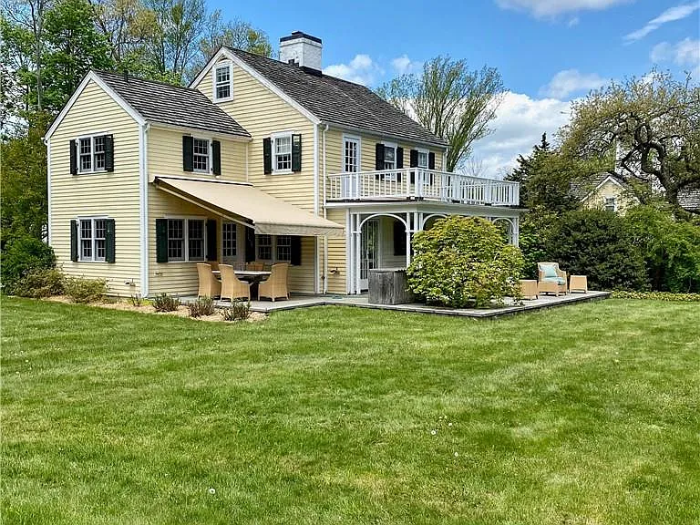 333 Hook Rd — Photo 4