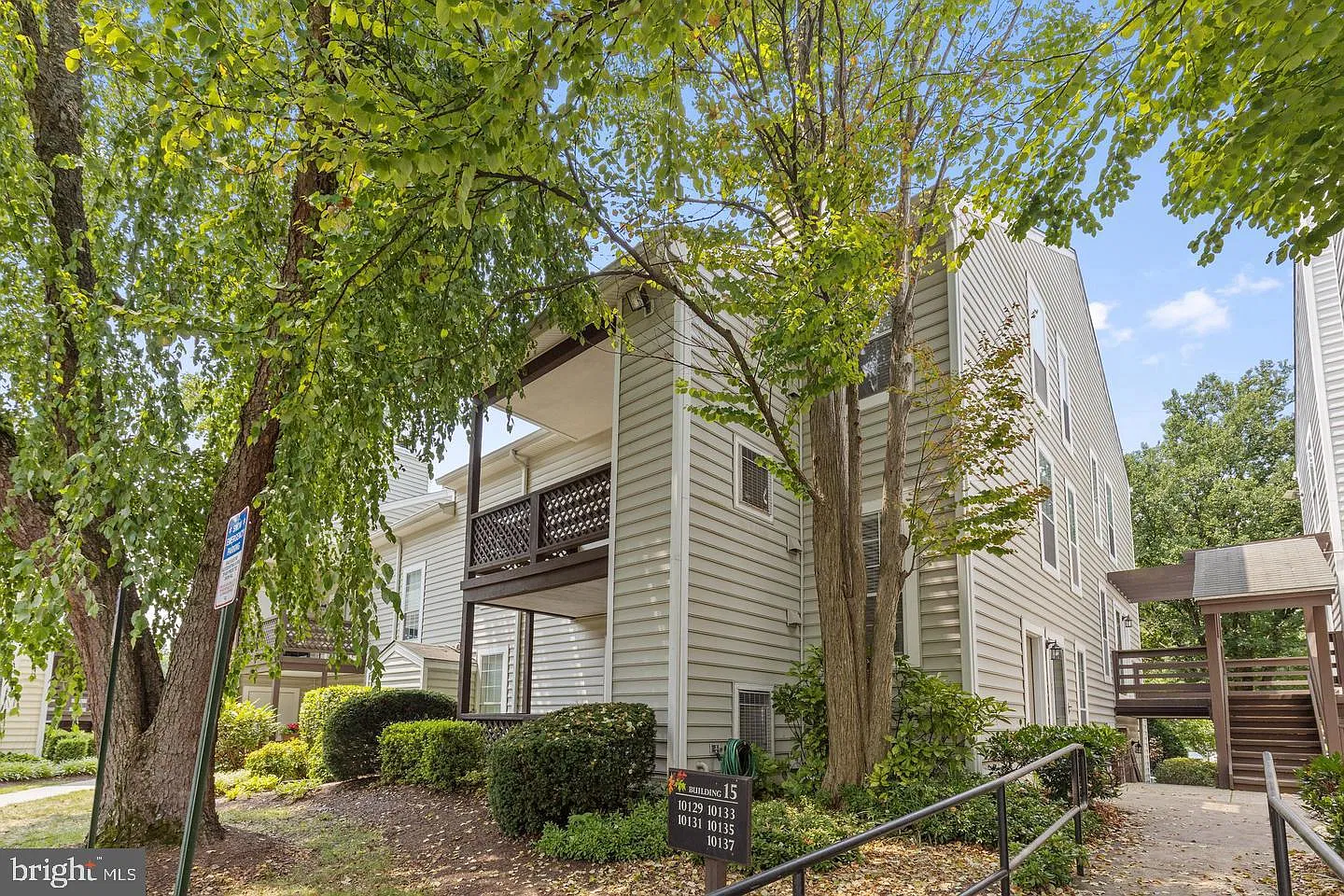 The Oakton Condo — Photo 1