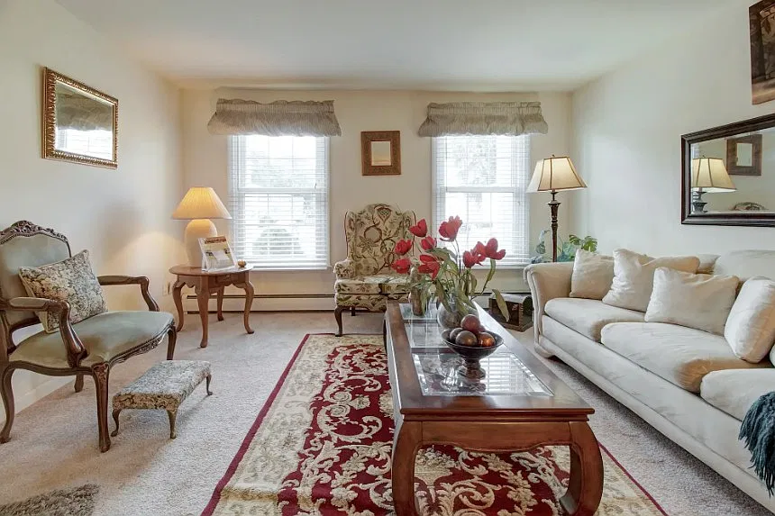 Beechwood Manor Apartments — Photo 4