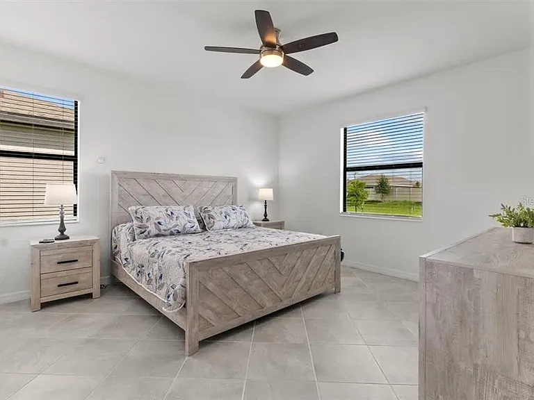1638 Saddlewood Cir — Photo 25