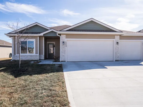 2605 E 26th Ct, Lawrence, KS 66046