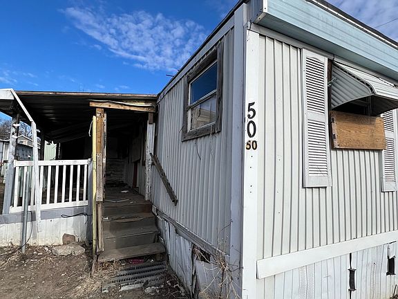 2nd image of 2825 SE 14th St #50