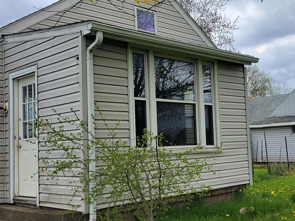 2nd image of 3 Tarkington Ct