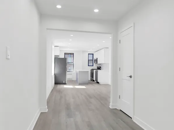 61 Oliver Street image 17 of 26