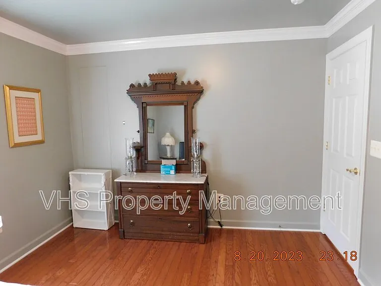 2055 Freeman Dr — Photo 15