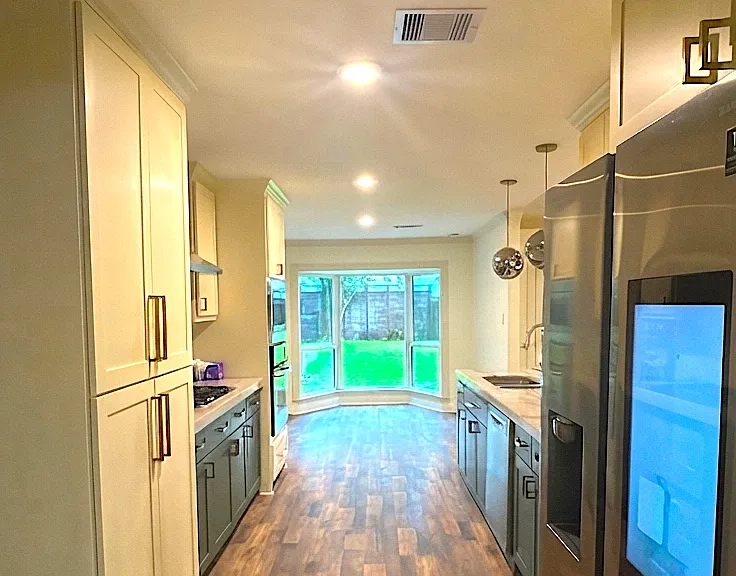 11007 Hillcroft Ave — Photo 9