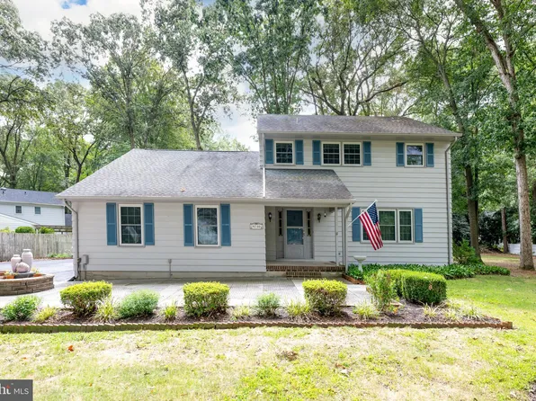 9730 Walnut Dr, Seaford, DE 19973