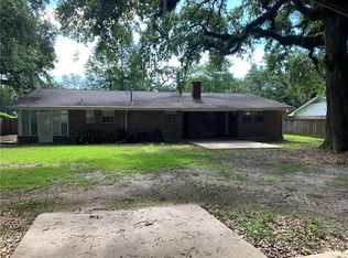 381 S 5th St, Ponchatoula, LA 70454