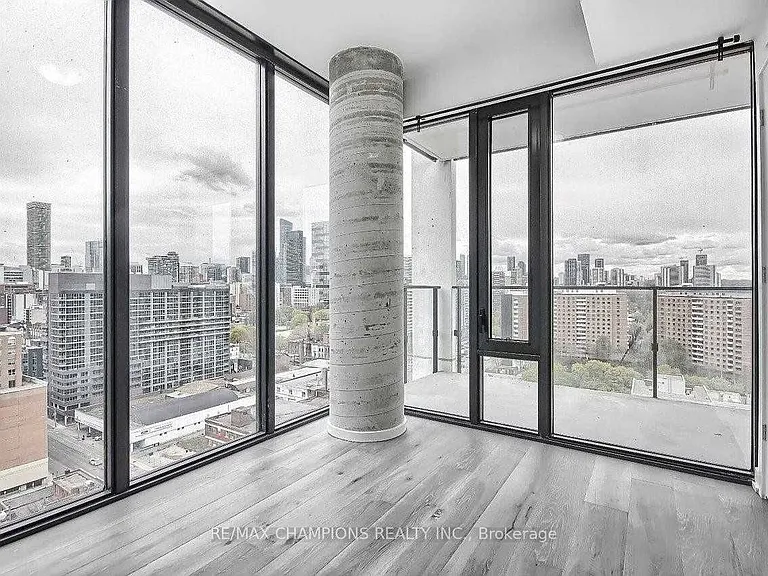55 Ontario St #1209 — Photo 12