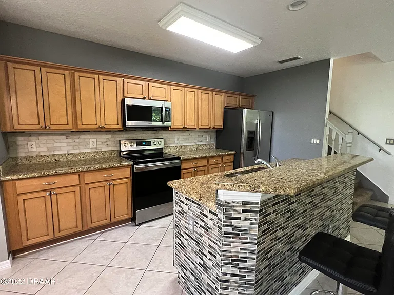100 Grey Widgeon Ct — Photo 6