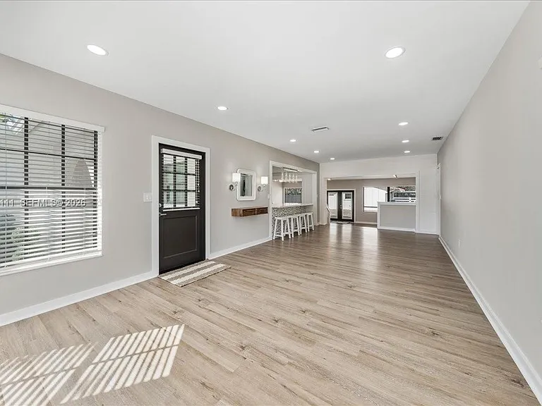 7705 SW 66th St — Photo 10