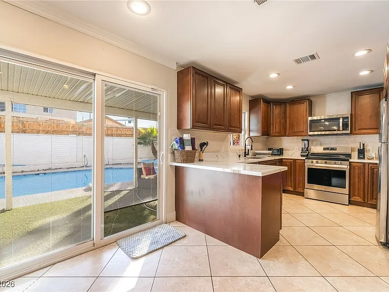 2419 Vegas Valley Dr — Photo 11