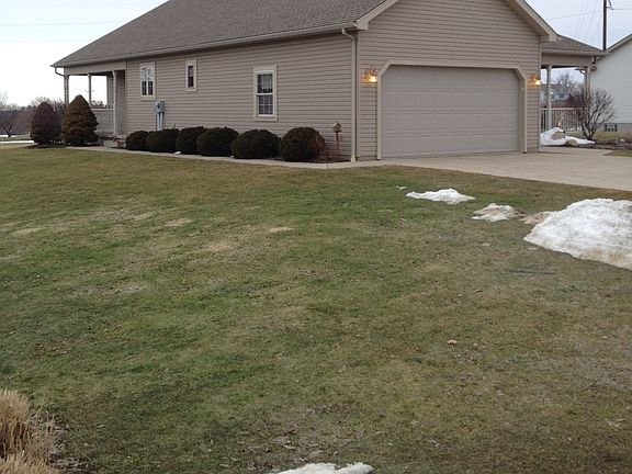 Side view showing side porch
