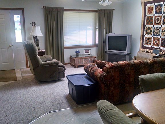 4th image of 7348 Lakewood Dr