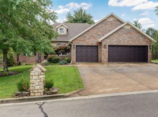 848 Scenic View Ct, Nixa, MO 65714