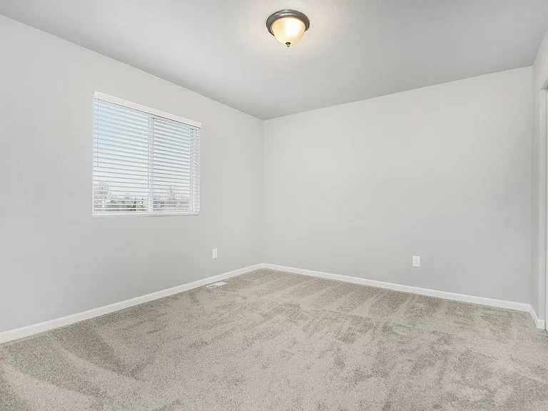 321 Catera Ct — Photo 25