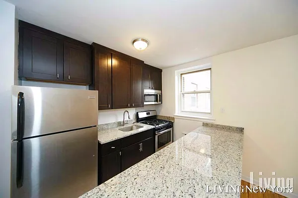 Rented by Living New York | media 17