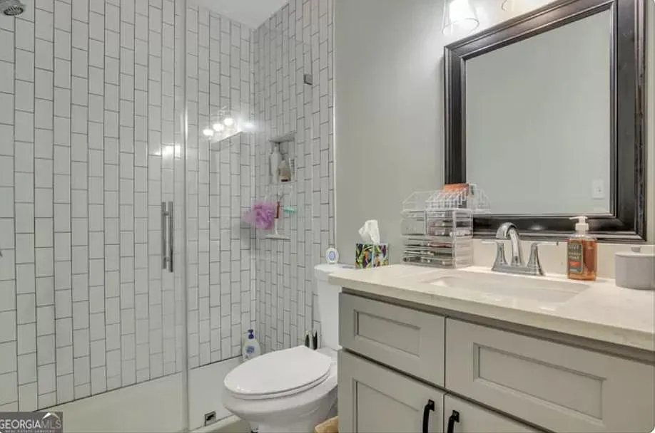 1 bed, 700 sqft, $1,900 — Photo 3