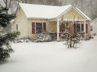 11 W Magruder St, Sandston, VA 23150